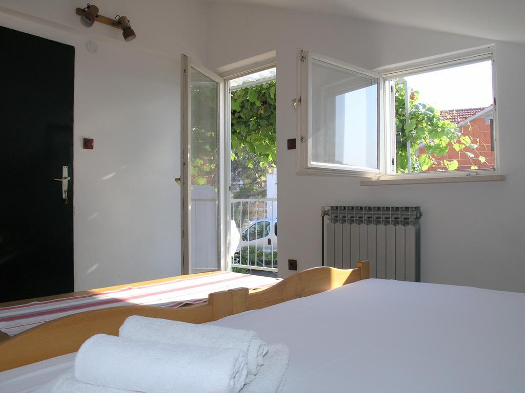 Apartments Rubinic Jelsa  Rom bilde