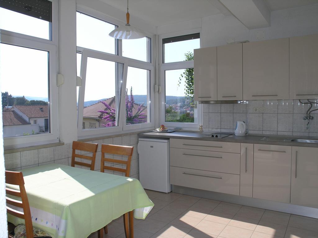 Apartments Rubinic Jelsa  Rom bilde