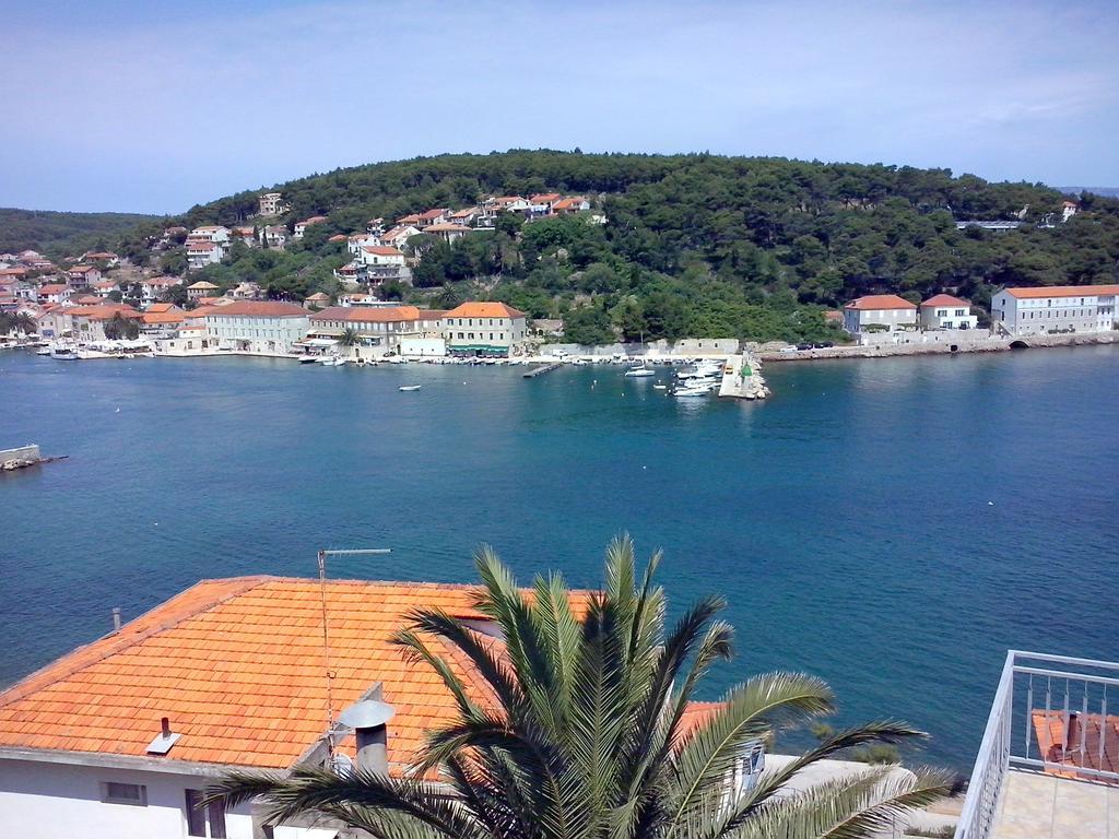 Apartments Rubinic Jelsa  Rom bilde